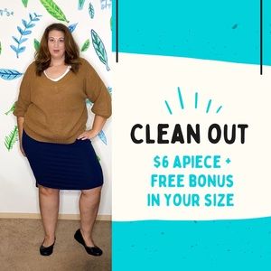 $6 latte VNeck sweater, soft waffle pattern